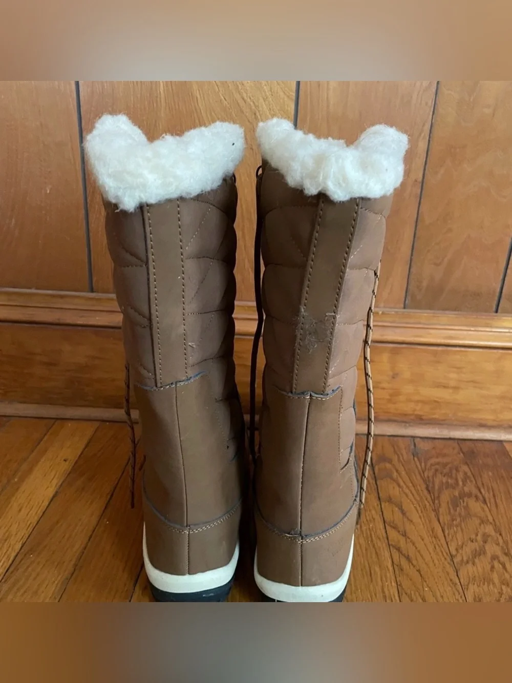 BearPaw Women’s Tan Brown Lined Lace-Up Winter Boots